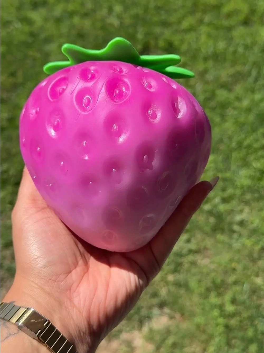 Color Changing Strawberry Squishy 🍓✨